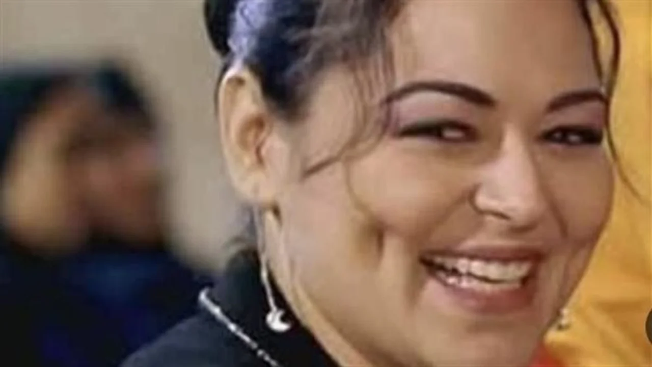 نجاح مبهر.. قصة نيفين مندور تضيء على فنانة غامضة بعد وفاتها